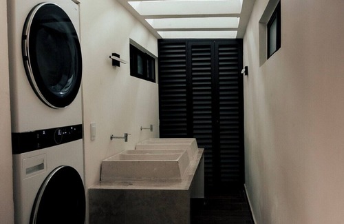 Merida Apartment | New apartment, luxury, comfort, 5 min paseo Montejo, downtown area.