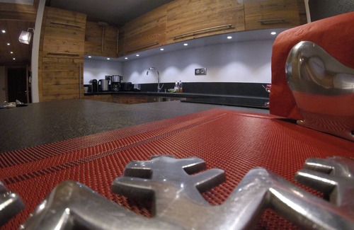 Les Gets Apartment | NEW APARTMENT - SIDE VIEW SLOPES - FOOT OF SLOPES - CENTER STATION