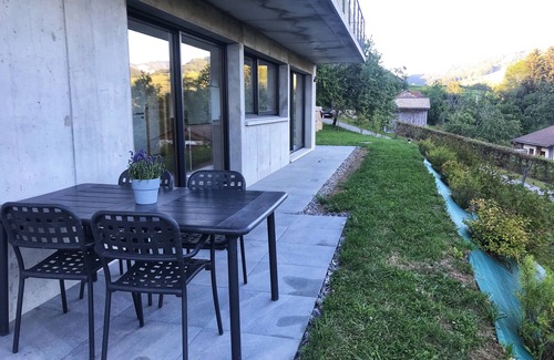 Habere-Lullin Ski Chalet | New apartment with garden in Savoyard chalet