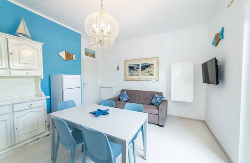 Imperia Apartment | NEW APARTMENT x5 PEOPLE IN VILLA WITH POOL HOT -HUB 2. KM FROM THE SEA