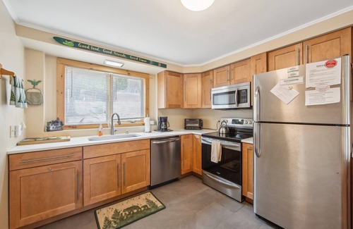 North Creek House | NEW! Arena 2-Bedroom Townhouse with Pool by The Summit at Gore Mountain