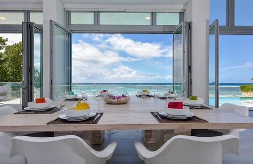 Savaneta Villa | New Aruba Beachfront Estate:gym, beach and pool