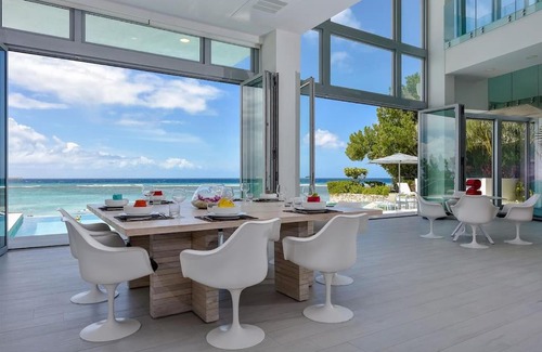 Savaneta Villa | New Aruba Beachfront Estate:gym, beach and pool