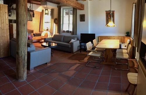 Buren zum Hof Apartment | New at FeWo-direkt: Spacious studio with ambience, fireplace and sauna