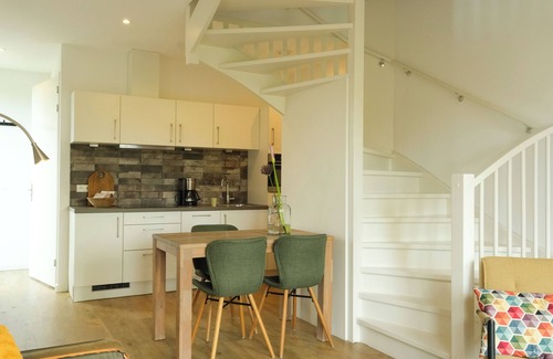Oostkapelle Apartment | New, attractive and spacious apartment with comfort, within walking distance of the forest/beach.