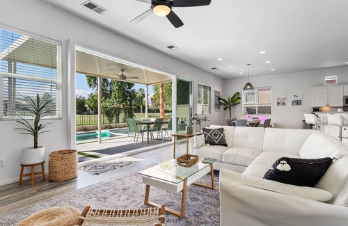Coachella House | NEW Baja Salt Pool/Spa on the golf course! 5 min to festivals!