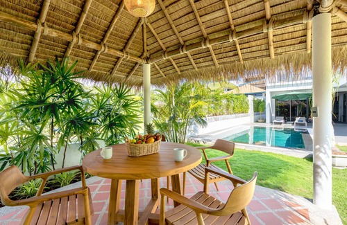 Ko Lanta Villa | New 'Balinese Style' Pool Villa Near Beach with Sunset Sea View!