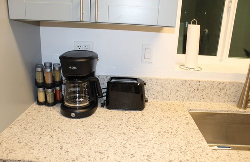 La Mesa Apartment | New Basement Apartment