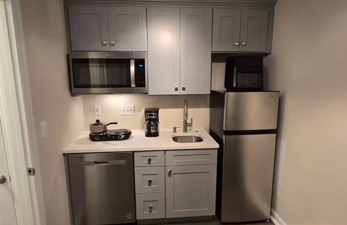 North Raleigh Apartment | NEW Basement Loft Close to All Things Raleigh/Wake