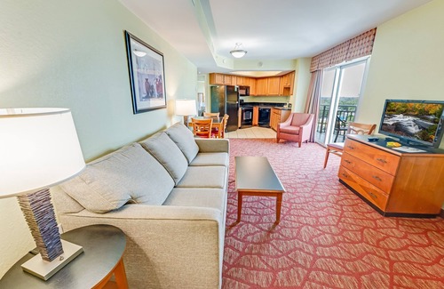 Downtown Myrtle Beach Condo | New Bay View Resort,Great Location,Boardwalk,Pools