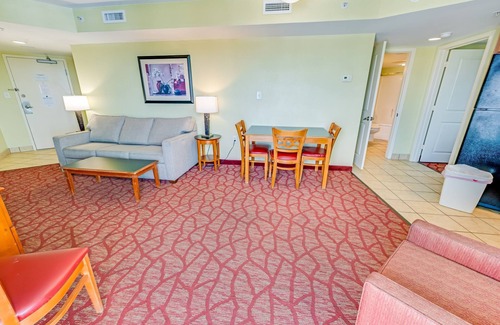 Downtown Myrtle Beach Condo | New Bay View Resort,Great Location,Boardwalk,Pools