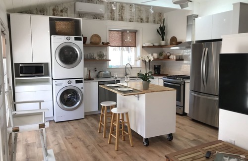 Encinitas House | New Beach Cottage - One Block to the Surf and Sand