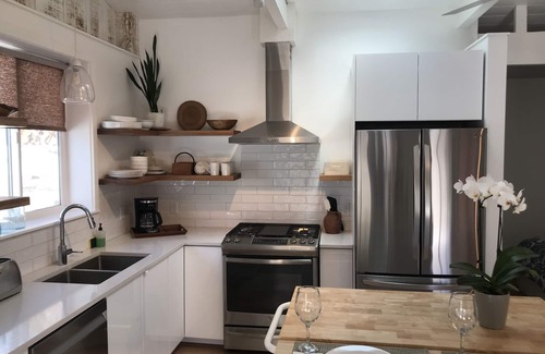 Encinitas House | New Beach Cottage - One Block to the Surf and Sand