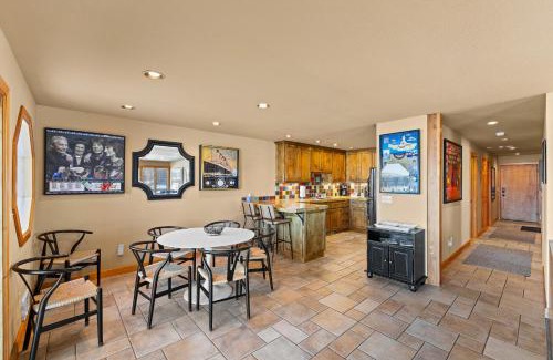 McCall House | New! Beach Cruzen - Crystal Beach - Lakefront - Beach - Seasonal Pool