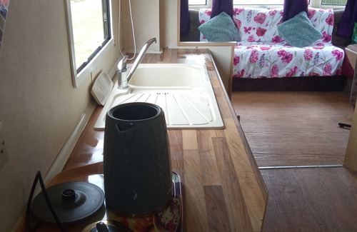 Dymchurch House | New beach holiday park spacious family caravan