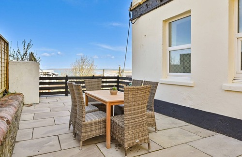 Westward Ho Apartment | NEW! Beach vibe - walk to Westward Ho!