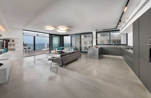 Tel Aviv Promenade Apartment | New beachfront luxury apartment at the Boutique Hotel