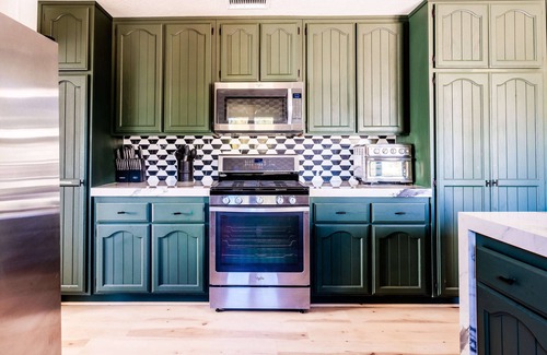 Big Bear City Cabin | New! Bearadise ~ Serene Mountain Hideaway