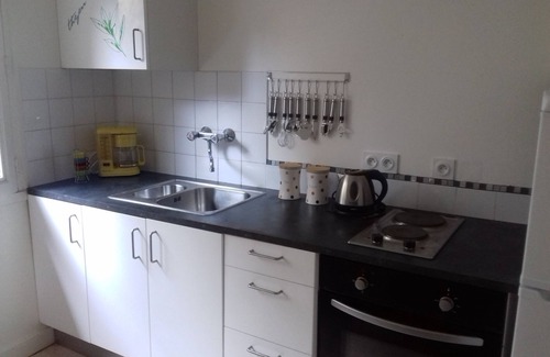 Redon Apartment | New Beau T3 - sleeps 4 - full heart of town Redon pedestrian street