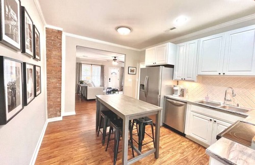Paducah House | *New* Beautiful 2 Bedroom in Downtown Paducah