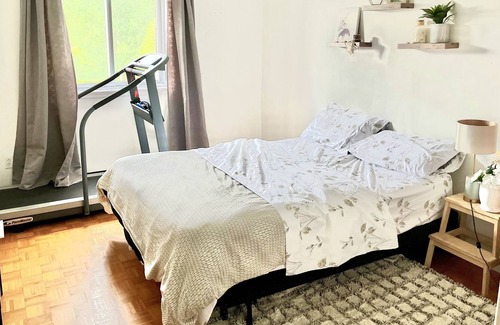 Laprairie Ski Chalet | New! Beautiful 3 bedrooms farmhouse