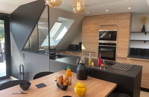 Locronan Apartment | "New" Beautiful apartment in the heart of Locronan