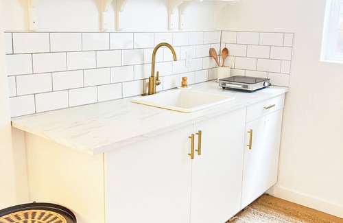 Ojai Apartment | NEW! Beautiful Downtown Ojai Studio with Private Patio