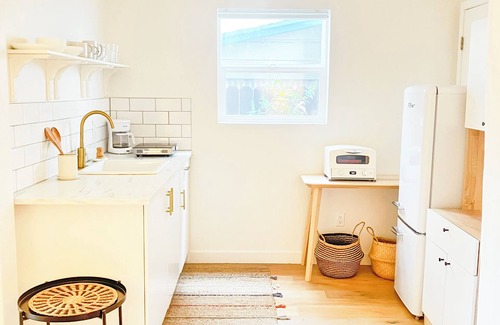 Ojai Apartment | NEW! Beautiful Downtown Ojai Studio with Private Patio