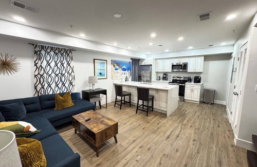 Washington House | NEW Beautiful House in DC with Parking
