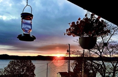 Rutledge House | NEW! Beautiful Lakeview Chateau with Stunning Views
