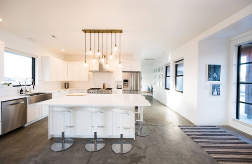 Four Corners House | NEW Beautiful Modern Bozeman Home with views!