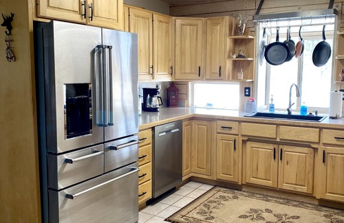 Alma Cabin | New! Beautiful Mountain House Located in the Town of Alma - Valley View