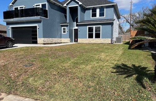 Foster Place House | New Beautiful Single Family Home