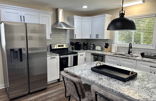 Tougaloo House | NEW! Beautifully Renovated, 3bd that has it all!