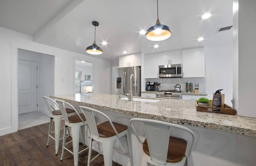 Citrus Heights House | NEW! - BIG Family Home - King Beds - Pool