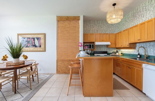 Waikoloa Condo | NEW! Big Island Stay with Private Lanai, Golf Course, Pool, Pickleball, & Views!