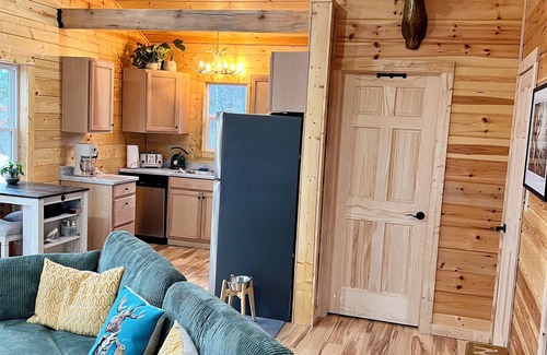 Lake Lure Cabin | New Boho Chic 1.5 Bedroom Cozy Lake Lure Cabin