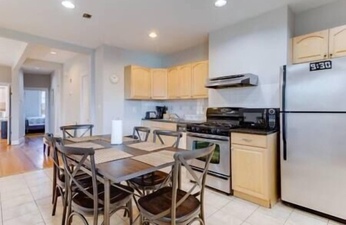 Dudley - Brunswick King House | NEW! Boston Full Home Near MBTA! 3 Mi To Fenway!