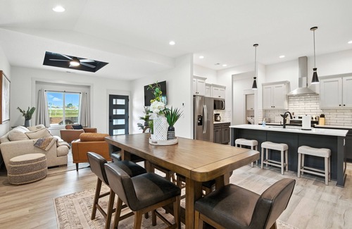 Lawrence House | NEW! Brand New Cool Comfy Lawrence Retreat