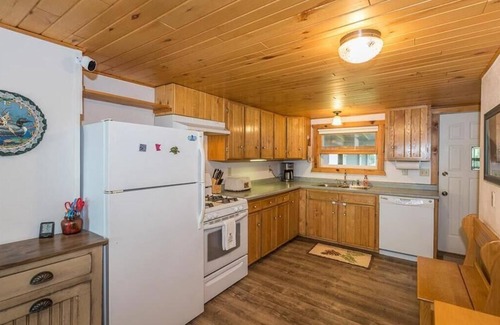 Brainerd Cabin | *NEW* Breathtaking Lakefront Cabin