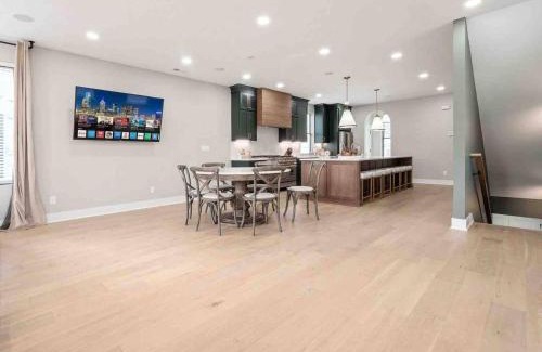 Downtown Columbus House | New Build, Downtown Views, next to NCH