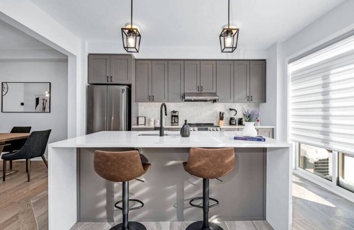 Cardinal Creek House | New Build | GameRoom+Netflix+Parking+Washer&Dryer