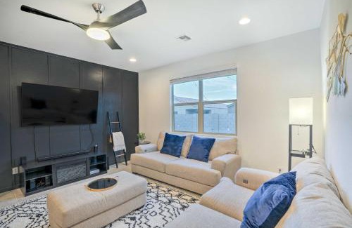 Glendale House | New-Build Glendale Home with Hot Tub and Putting Green