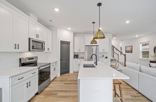 Charlotte House | New Build Near South End