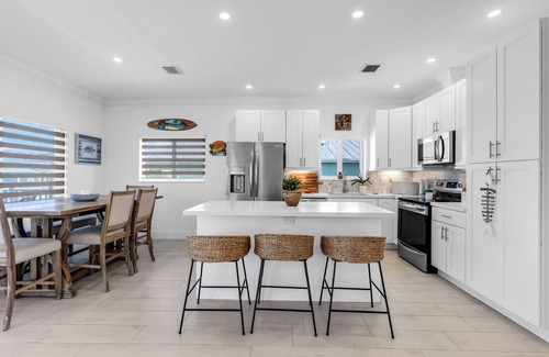Twin Lakes House | New Build Paradise Vacation Home in Key Largo