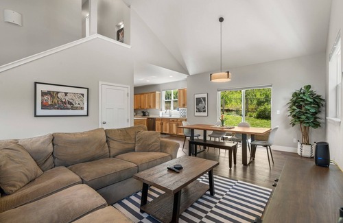 Durango - Purgatory House | New Build, Pet Friendly, A/C, 5 Minutes to Downtown Durango