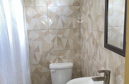 Middle Quarters Bed & Breakfast | NEW BUILD! Royale Flush Suites: One Bedroom mins from attractions