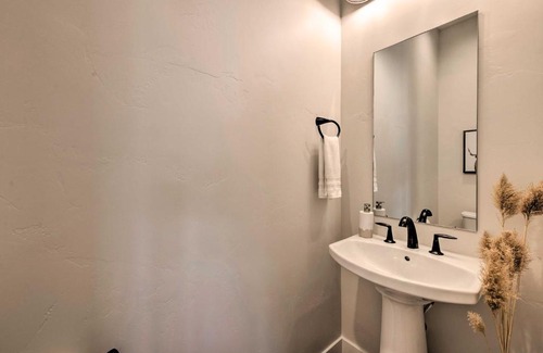 Park City House | New-Build Townhome about 6 Mi to Park City!