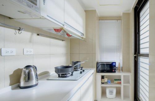 Datong Apartment | New Building 3B2bLDK Workspace Taipei Main Station 新大樓 台北車站 3房2衛 客廳廚房 工作空間