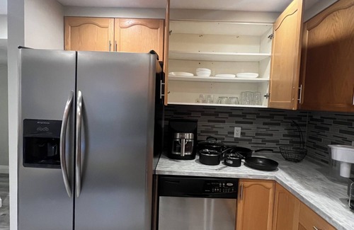 Barrie House | New-built 2-bedroom Luxury stay